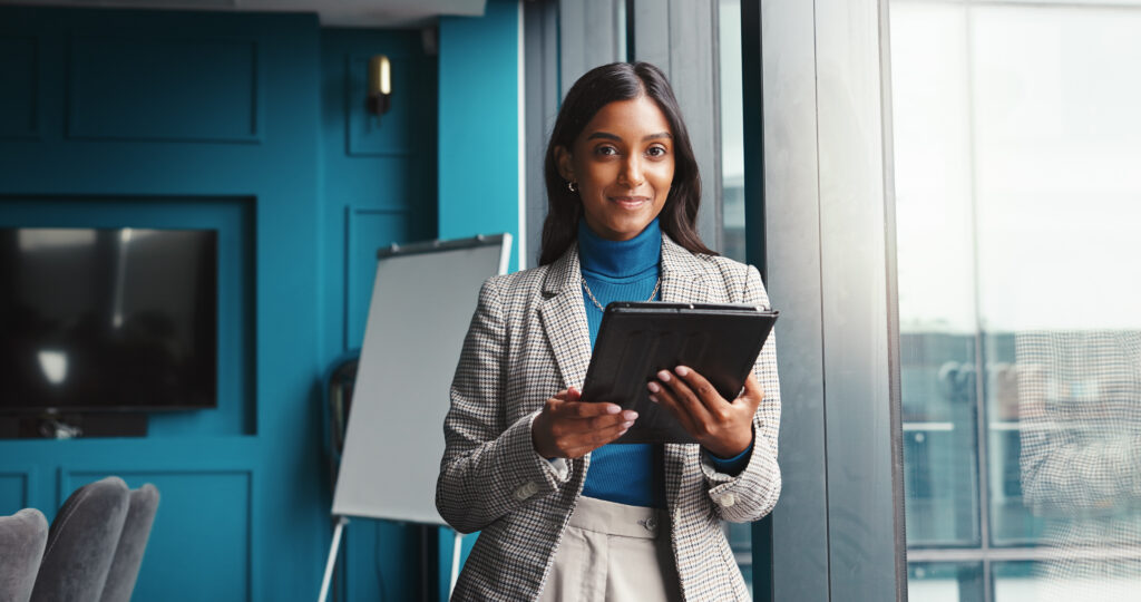 Building Financial Confidence Early in Your Career: From Uncertainty to Intentionality